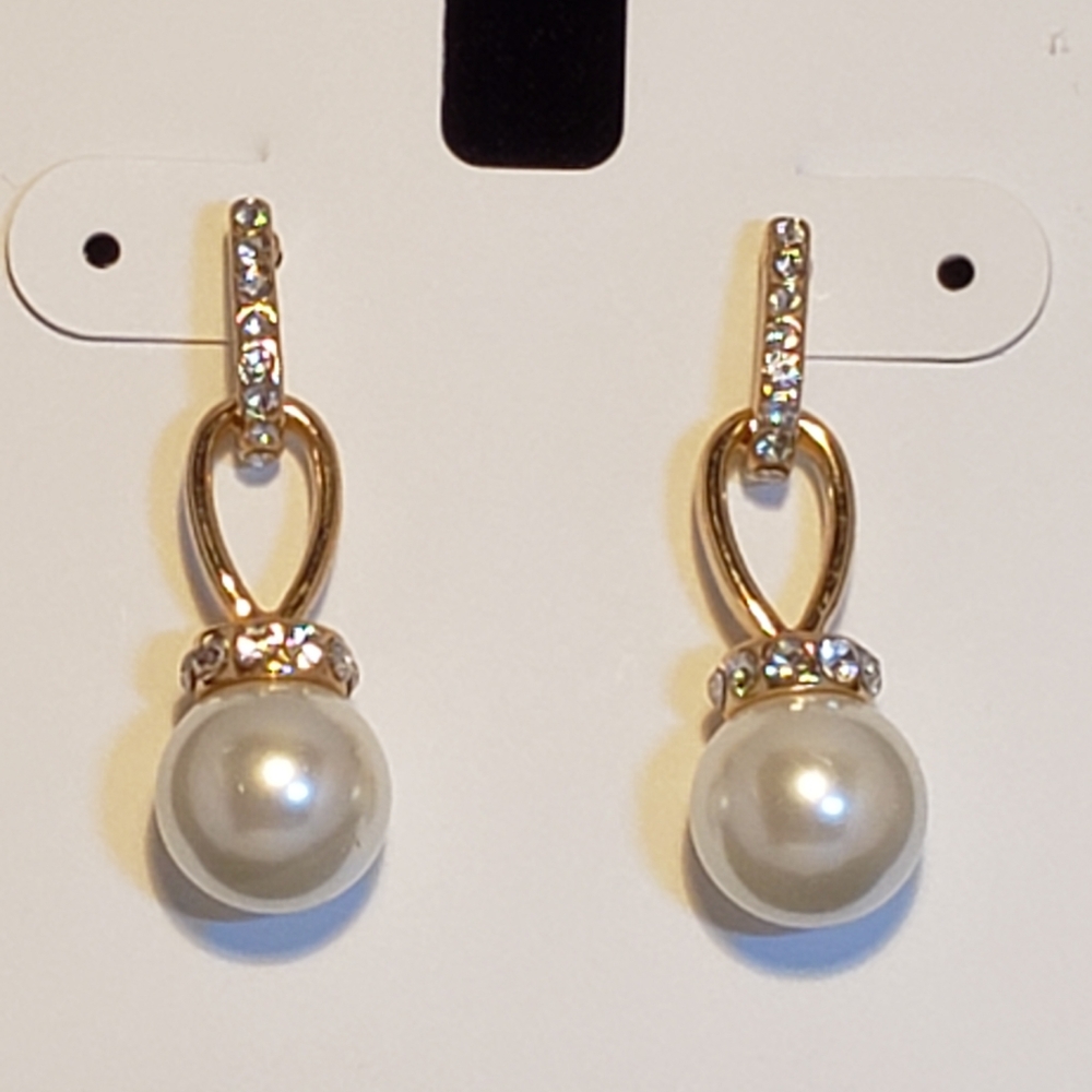 NWT Pearl & Rhinestone Drop Earrings - Picture 2 of 4